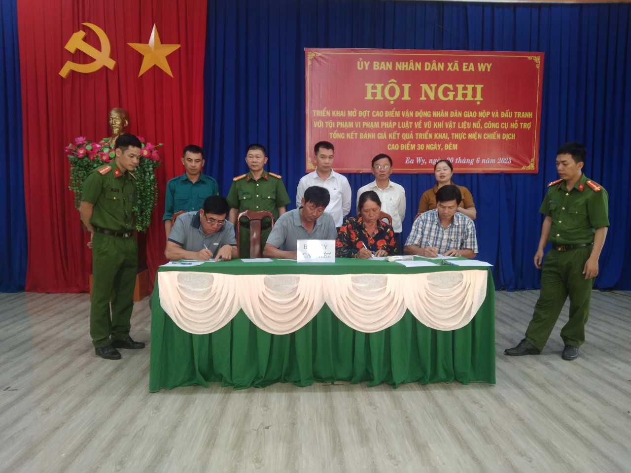 07 KÝ CAM KẾT 3